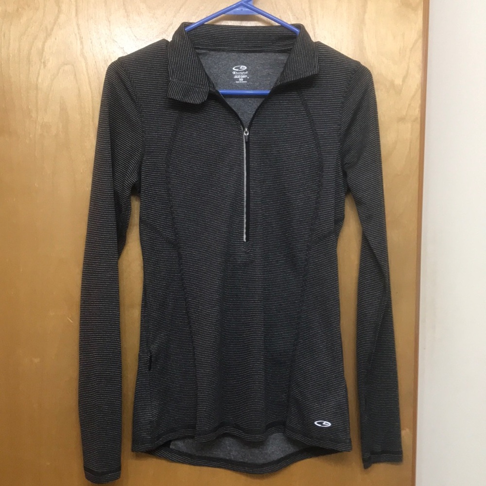 Tight fitted pullover/jacket - Picture 3 of 3